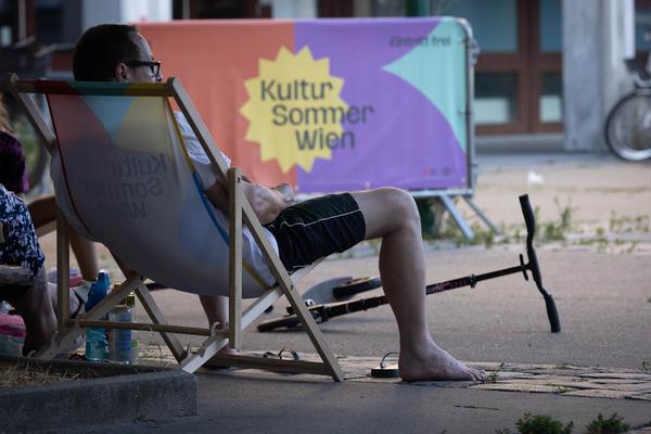 Kultursommer Wien: A summer bears night (Schrödingerplatz, 15.7.2023) Foto: eSeL.at - Lorenz Seidler Foto: eSeL Lorenz Seidler