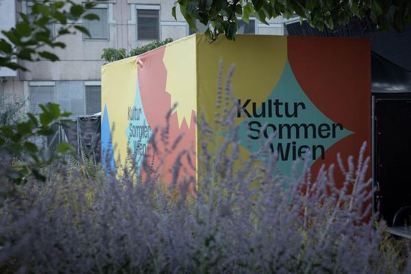 Kultursommer Wien: Desabafo no pé (Schrödingerplatz, 15.7.2023) Foto: eSeL.at - Lorenz Seidler Foto: eSeL Lorenz Seidler