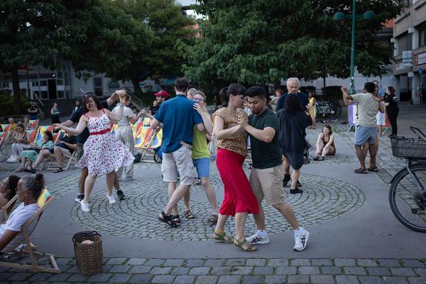 Kultursommer Wien: Desabafo no pé (Schrödingerplatz, 15.7.2023) Foto: eSeL.at - Lorenz Seidler Foto: eSeL Lorenz Seidler