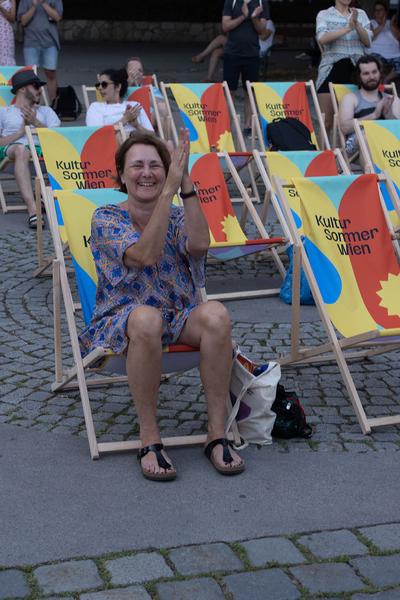 Kultursommer Wien: Desabafo no pé (Schrödingerplatz, 15.7.2023) Foto: eSeL.at - Lorenz Seidler Foto: eSeL Lorenz Seidler