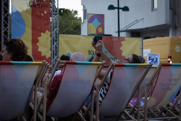 Kultursommer Wien: Desabafo no pé (Schrödingerplatz, 15.7.2023) Foto: eSeL.at - Lorenz Seidler Foto: eSeL Lorenz Seidler