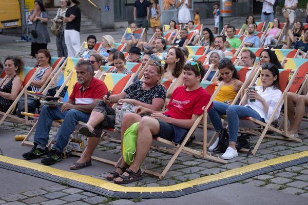 Kultursommer Wien: Desabafo no pé (Schrödingerplatz, 15.7.2023) Foto: eSeL.at - Lorenz Seidler Foto: eSeL Lorenz Seidler