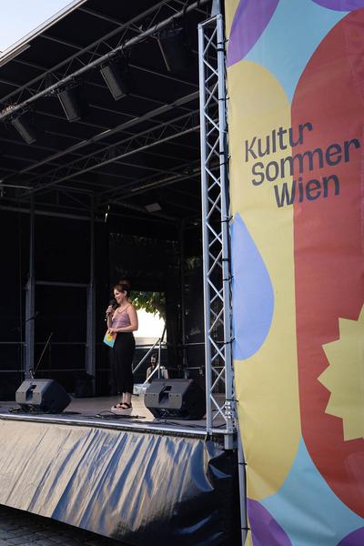 Kultursommer Wien: A summer bears night (Schrödingerplatz, 15.7.2023) Foto: eSeL.at - Lorenz Seidler Foto: eSeL Lorenz Seidler