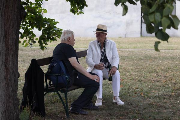 Otto Wagner Areal: Vier Reisen ins Glück. Lichtungskonzert Kunstpfeifer Sirus & Louie Austen (25.8.2023) Foto: eSeL.at - Lorenz Seidler Foto: eSeL Lorenz Seidler