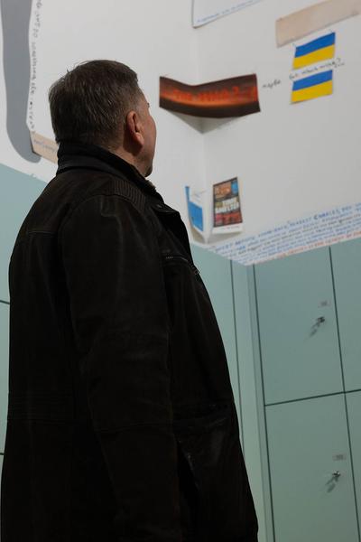 Nedko Solakov: A Cornered Solo Show #3 (with Charles Esche as my artistic conscience)  (24.11.2023 - 19.6.2024) Foto: eSeL.at - Lorenz Seidler Foto: eSeL Lorenz Seidler