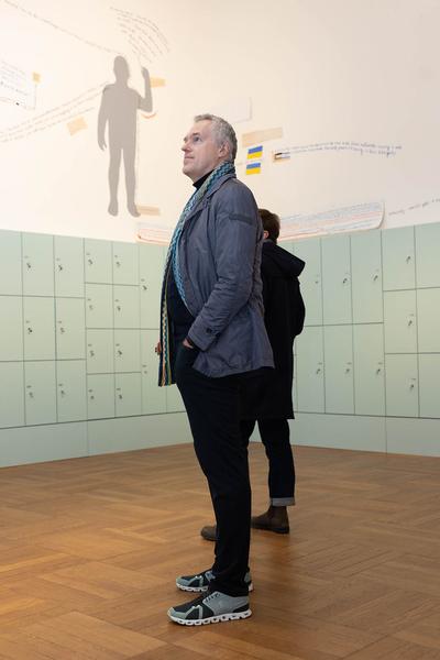 Nedko Solakov: A Cornered Solo Show #3 (with Charles Esche as my artistic conscience)  (24.11.2023 - 19.6.2024) Foto: eSeL.at - Lorenz Seidler Foto: eSeL Lorenz Seidler