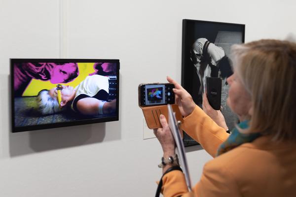 Sammlung Verbund: ORLAN - Six Decades (22.3. - 30.6.2023, Vertikale Galerie) Foto: eSeL.at - Lorenz Seidler Foto: eSeL Lorenz Seidler
