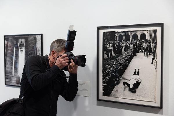 Sammlung Verbund: ORLAN - Six Decades (22.3. - 30.6.2023, Vertikale Galerie) Foto: eSeL.at - Lorenz Seidler Foto: eSeL Lorenz Seidler