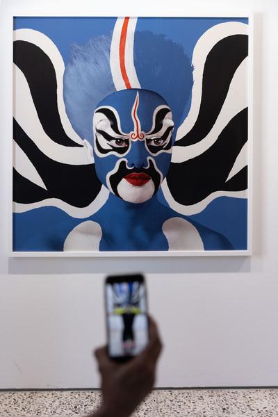 Sammlung Verbund: ORLAN - Six Decades (22.3. - 30.6.2023, Vertikale Galerie) Foto: eSeL.at - Lorenz Seidler Foto: eSeL Lorenz Seidler