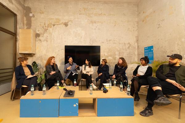 VIENNA ART WEEK: "Passion for Art, Ecology and Community" Panel Discussion (Troesch III / Kunst Haus Wien, 13.11.2023) Foto: eSeL.at - Lorenz Seidler Foto: eSeL Lorenz Seidler