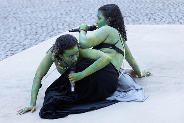 Belvedere 21: Queering the Belvedere: Mirabella Paidamwoyo* Dziruni & Enesi M (29.6.2023) Foto: eSeL.at - Lorenz Seidler Foto: eSeL Lorenz Seidler