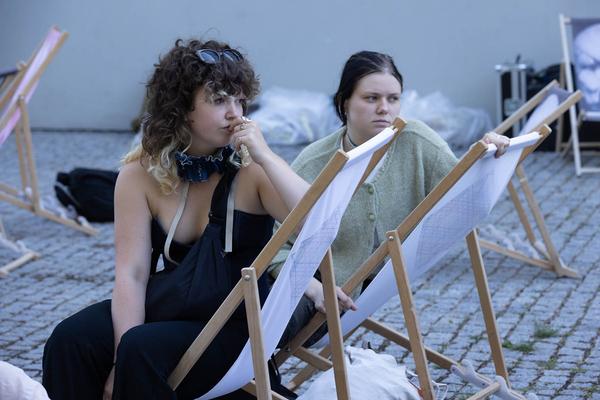 Belvedere 21: Queering the Belvedere: Mirabella Paidamwoyo* Dziruni & Enesi M (29.6.2023) Foto: eSeL.at - Lorenz Seidler Foto: eSeL Lorenz Seidler