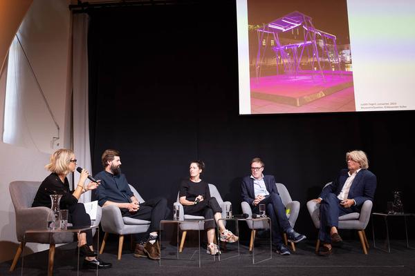 MuseumsQuartier Wien / BMEIA: Salon Zukunftskultur "Die Kunst der Regeneration" (Arena 21, 5.9.2023) Foto: eSeL.at - Lorenz Seidler Foto: eSeL Lorenz Seidler