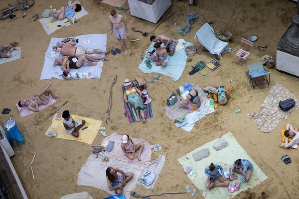 Wiener Festwochen: SUN & SEA - Rugilė Barzdžiukaitė, Vaiva Grainytė, Lina Lapelytė (Atelierhaus / Semperdepot, 19.5. - 23.5.2023) Foto: eSeL.at - Lorenz Seidler Foto: eSeL Lorenz Seidler