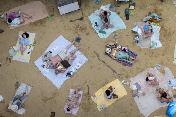 Wiener Festwochen: SUN & SEA - Rugilė Barzdžiukaitė, Vaiva Grainytė, Lina Lapelytė (Atelierhaus / Semperdepot, 19.5. - 23.5.2023) Foto: eSeL.at - Lorenz Seidler Foto: eSeL Lorenz Seidler