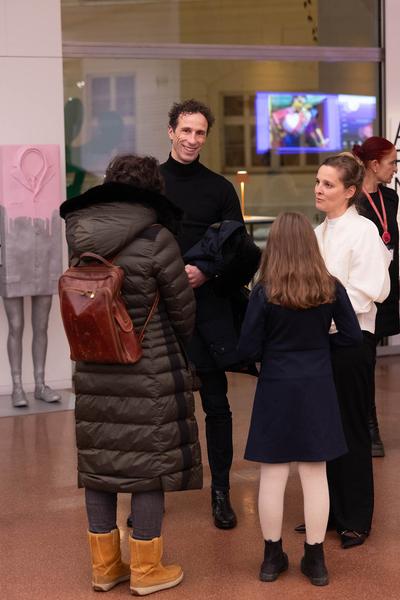 Heidi Horten Collection: Tillman Kaiser "Weihnachtsbaum 2023" (4.12.2023) Foto: eSeL.at - Lorenz Seidler Foto: eSeL Lorenz Seidler