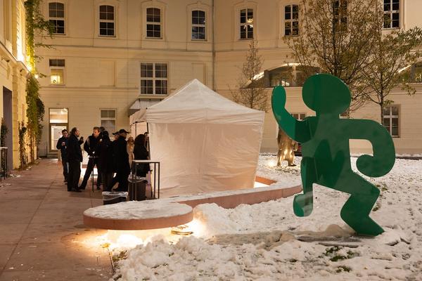 Heidi Horten Collection: Tillman Kaiser "Weihnachtsbaum 2023" (4.12.2023) Foto: eSeL.at - Lorenz Seidler Foto: eSeL Lorenz Seidler