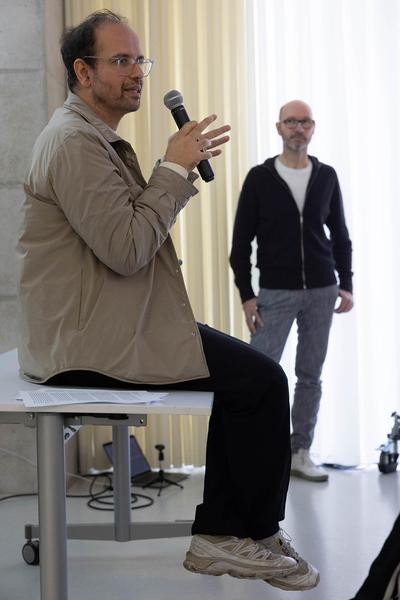 VIENNA ART WEEK 2023: Lecture Tino Sehgal (Universität für angewandte Kunst, 14.11.2023) Foto: eSeL.at - Lorenz Seidler Foto: eSeL Lorenz Seidler