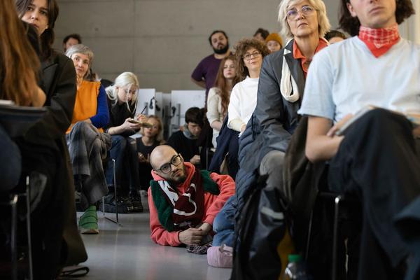 VIENNA ART WEEK 2023: Lecture Tino Sehgal (Universität für angewandte Kunst, 14.11.2023) Foto: eSeL.at - Lorenz Seidler Foto: eSeL Lorenz Seidler