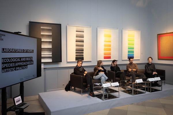 VIENNA ART WEEK 2023: Laboratories of Hope. Ecological and Multi-Specie Approaches in Artistic Practice (Dorotheum, 16.11.2023) Foto: eSeL.at - Lorenz Seidler Foto: eSeL Lorenz Seidler