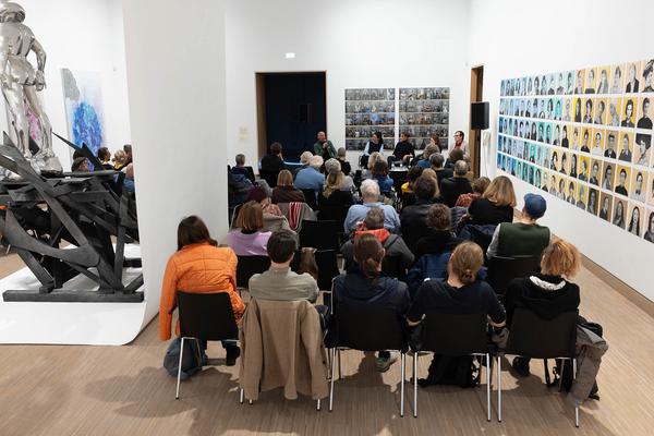 VIENNA ART WEEK: Systemrelevant "Ausstellungsraum 2.0" Podiumsdiskussion (Künstlerhaus Wien, 14.11.2023) Foto: eSeL.at - Lorenz Seidler Foto: eSeL Lorenz Seidler