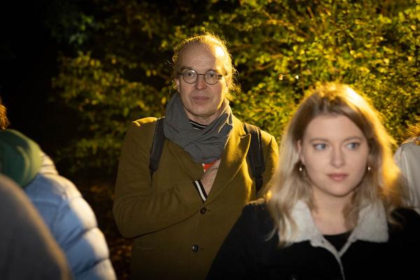 Wien Modern: Eröffnung - Maria Gstättner "Fanfare allez ensemble für zwei Blasorchester, Punkband, Pop-Duo, Bläserensemble, Drumline, E-Gitarre, Sythesizer, Solo-Bassposaune und lichtbasierte künstlerische Intervention" (31.10.2012) Foto: eSeL.at - Lorenz Seidler Foto: eSeL Lorenz Seidler
