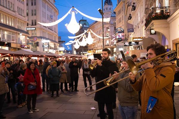 WIEN MODERN 2023: Olga Neuwirth "Gassatim-Konzert" (Graben/Pestsäule, 21.11.2023) Foto: eSeL.at - Lorenz Seidler Foto: eSeL Lorenz Seidler