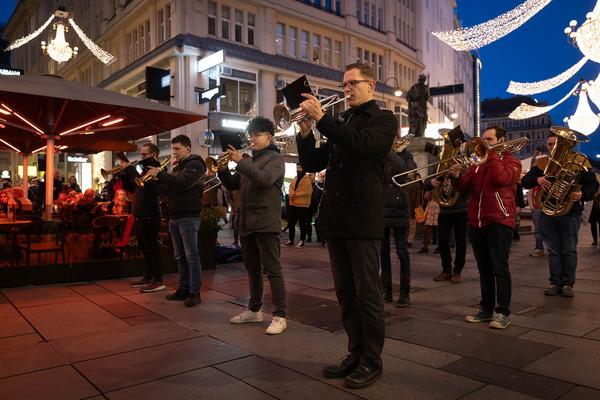WIEN MODERN 2023: Olga Neuwirth "Gassatim-Konzert" (Graben/Pestsäule, 21.11.2023) Foto: eSeL.at - Lorenz Seidler Foto: eSeL Lorenz Seidler