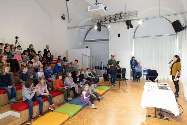 Zoom Kindermuseum Kindervorlesung: Gudrun Haindlmaier "Stadt der Zukunft?" (19.3.2023) Foto: eSeL.at - Lorenz Seidler Foto: eSeL Lorenz Seidler
