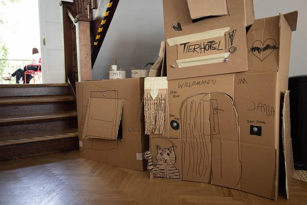 Zoom Kindermuseum: "Zoom mobil". Summer Workshop (WienZimmer Gartenstadt / Karl-Seitz-Hof, 22.7.2023) Foto: eSeL.at - Lorenz Seidler Foto: eSeL Lorenz Seidler