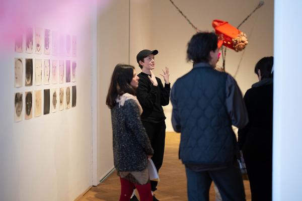 Akademie der bildenden Künste Wien (Exhibit Studio Schillerplatz): All you have is not just Flesh and Bones (14.03. - 26.05.2024) Foto: Felix Kubitza