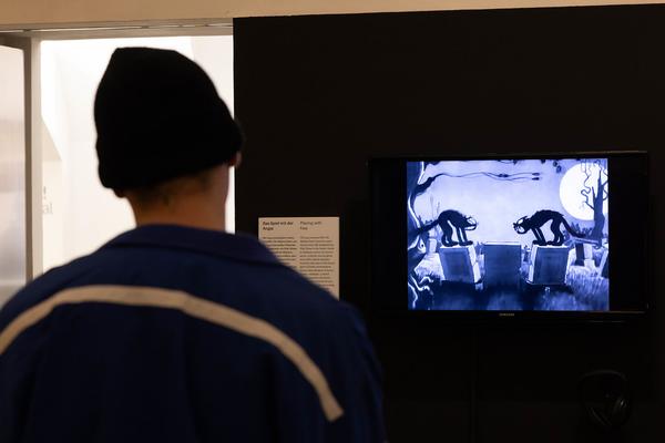 Augustin-Geschichtenwerkstatt &quot;Der Angst entgegen dichten&quot; @ Ausstellung &quot;Angst&quot; (Jüdisches Museum - Judenplatz, 6.11.2024 - 27.4.2025) Foto: eSeL.at - Lorenz Seidler