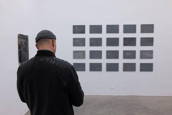"What do I want to know?" - curated by Friedemann Malsch (Christine König Galerie, 13.9. - 19.10.2024) Foto: eSeL.at - Lorenz Seidler