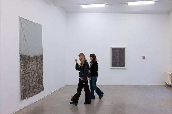 "What do I want to know?" - curated by Friedemann Malsch (Christine König Galerie, 13.9. - 19.10.2024) Foto: eSeL.at - Lorenz Seidler