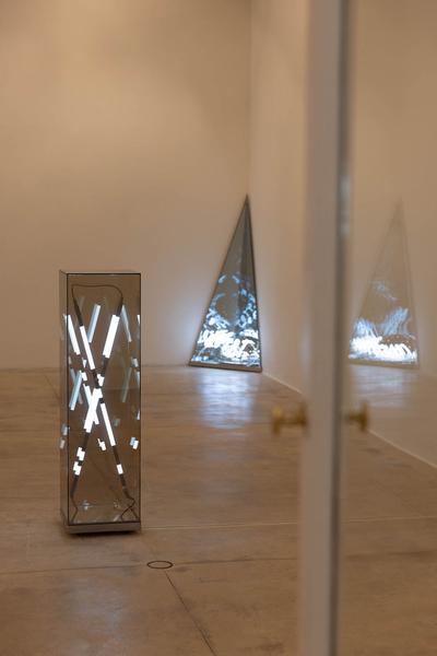 Galerie Krinzinger: Brigitte Kowanz "remember the future" (21.3. - 18.5.2024) Foto: eSeL.at - Lorenz Seidler Foto: eSeL Lorenz Seidler