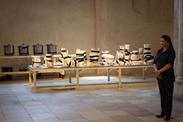 Dominikanerkirche Krems: Christian Gonzenbach: On Human Level (29.6. - 27.10.2024) Foto: eSeL.at - Lorenz Seidler Foto: eSeL Lorenz Seidler