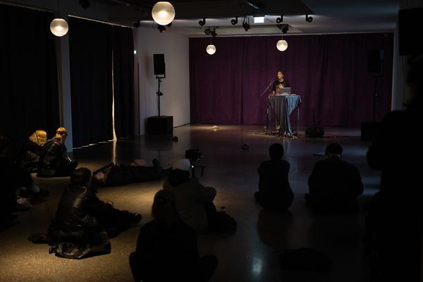 Maïa Nunes "Splitting Stones" @ CIVA Festival 2024 (Belvedere 21, 2.10.2024) Foto: eSeL.at - Lorenz Seidler