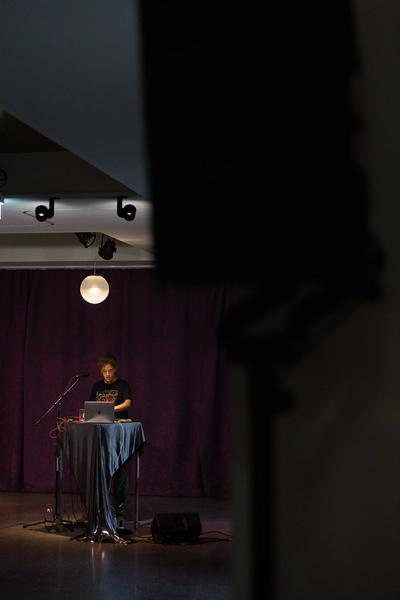 Maïa Nunes "Splitting Stones" @ CIVA Festival 2024 (Belvedere 21, 2.10.2024) Foto: eSeL.at - Lorenz Seidler