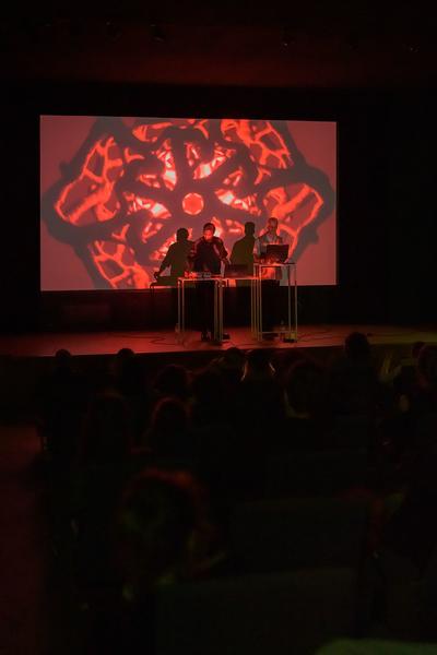 Authentically Plastic &amp; Tobias Raschbacher pres. POLYCOLLISION CIVA Festival 2024 (Belvedere 21, 5.10.2024) Foto: eSeL.at - Joanna Pianka