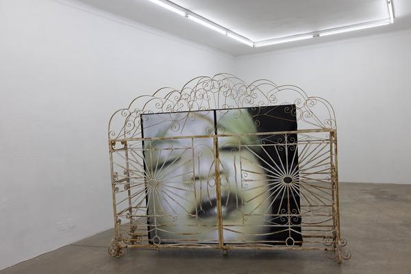 Akeem Smith "Dovecote" - curated by Kyle Thurman (Galerie Sophie Tappeiner, 13.9. - 19.10.2024) Foto: eSeL.at - Lorenz Seidler