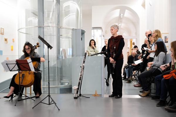 DOMerstagabend: Time With Friends. Ein musikalischer Ausstellungsrundgang (Dom Museum Wien, 14.11.2024) Foto: eSeL.at - Joanna Pianka