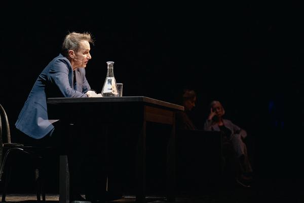 Eine Bühne für Osteuropa - Anne Applebaum, Cathrin Kahlweit &amp; Markus Scheumann (Akademietheater Wien, 17.11.2024) Foto: eSeL.at/Burgtheater Wien - Robert Puteanu
