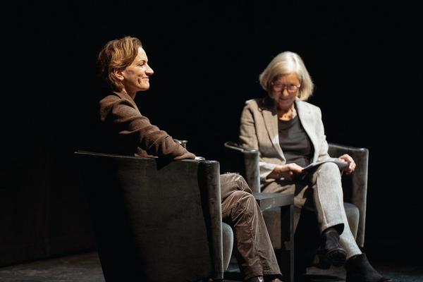 Eine Bühne für Osteuropa - Anne Applebaum, Cathrin Kahlweit &amp; Markus Scheumann (Akademietheater Wien, 17.11.2024) Foto: eSeL.at/Burgtheater Wien - Robert Puteanu