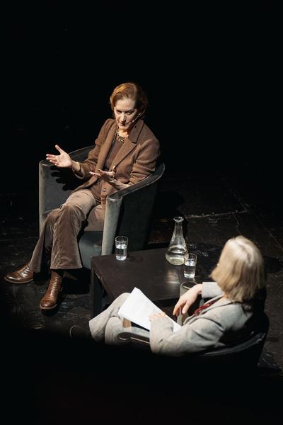 Eine Bühne für Osteuropa - Anne Applebaum, Cathrin Kahlweit &amp; Markus Scheumann (Akademietheater Wien, 17.11.2024) Foto: eSeL.at/Burgtheater Wien - Robert Puteanu