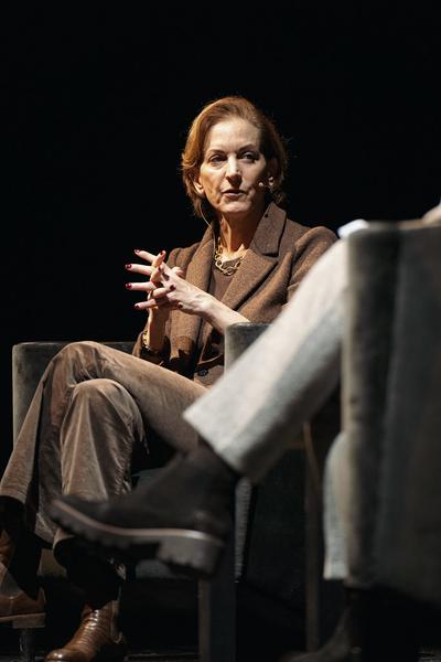 Eine Bühne für Osteuropa - Anne Applebaum, Cathrin Kahlweit &amp; Markus Scheumann (Akademietheater Wien, 17.11.2024) Foto: eSeL.at/Burgtheater Wien - Robert Puteanu