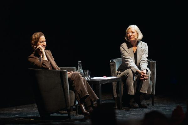 Eine Bühne für Osteuropa - Anne Applebaum, Cathrin Kahlweit &amp; Markus Scheumann (Akademietheater Wien, 17.11.2024) Foto: eSeL.at/Burgtheater Wien - Robert Puteanu