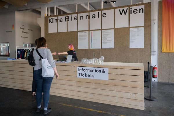Klima Biennale 2024: Eröffnung Festivalareal Nordwestbahnhof (6.4.2024) Foto: eSeL.at - Joanna Pianka Foto: Joanna Pianka