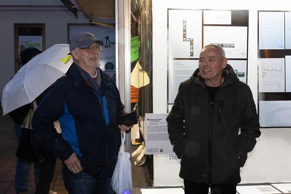 Tangente St. Pölten: Hermann Fischl &amp; Ernest Kienzl @ Stadt-Galerie. Kunst in Schaukästen und Leerständen (12.9. – 6.10.2024) Foto: eSeL.at - Lorenz Seidler