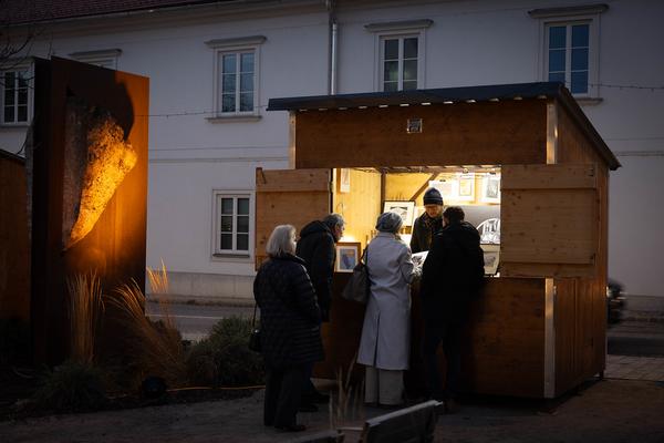 Erster Kunstmarkt Bad Fischau-Brunn (7.12. &amp; 8.12.2024) Foto: eSeL.at - Lorenz Seidler