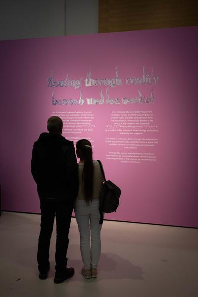 Hannah &amp; Lea Neckel "✮*•̩̩͙✧•̩̩͙*˚✧*˚ floating through reality ˚*✧˚*•̩̩͙✧•̩̩͙*˚✮" (Landesgalerie Burgenland, 19.10.2024 - 26.01.2025) Foto: eSeL.at - Lorenz Seidler